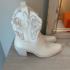 white cowgirl boots